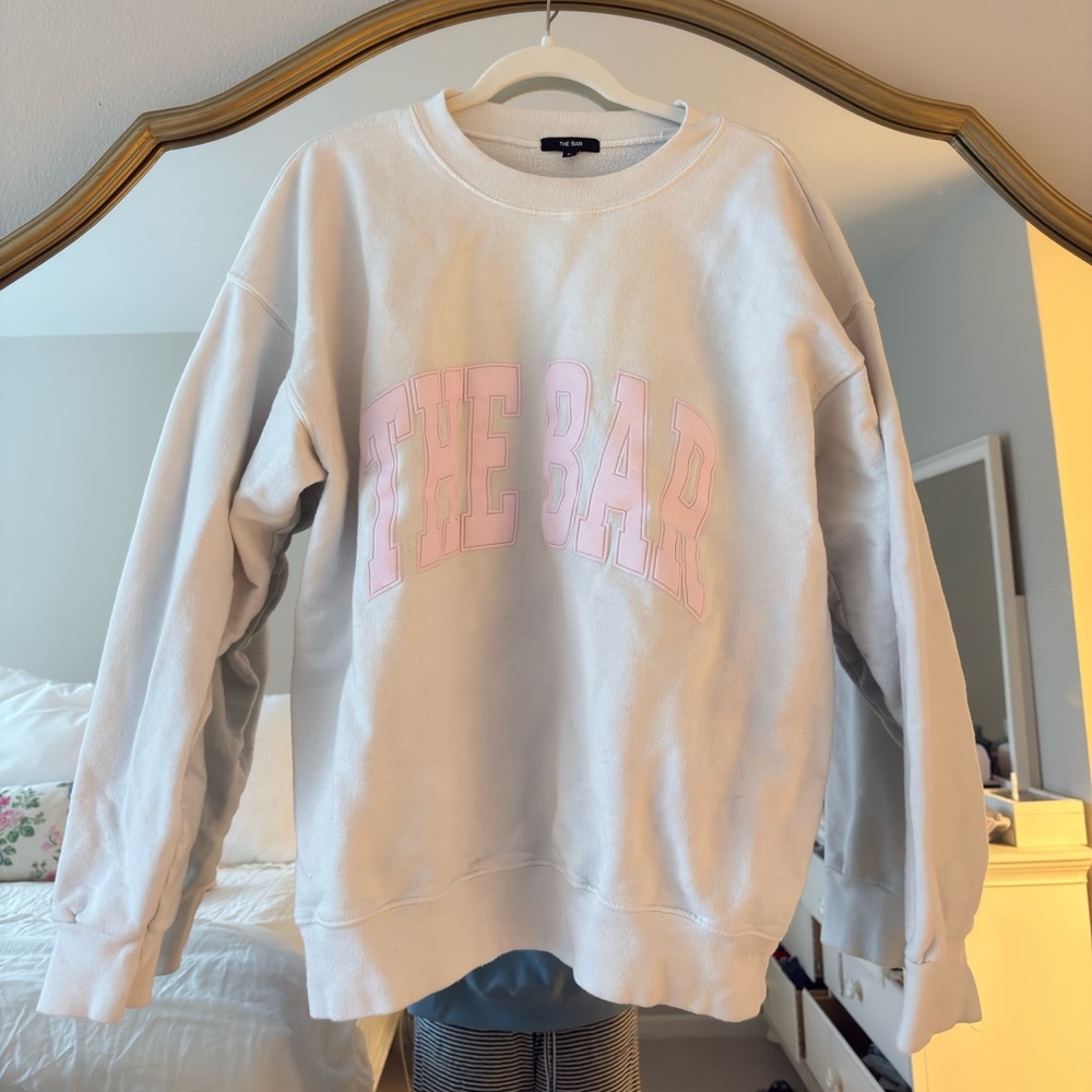 THE BAR white & pink crewneck